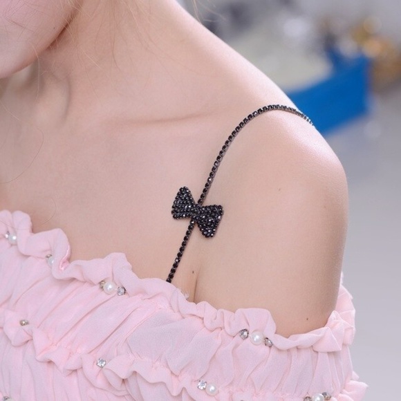 LiveChicStyle Accessories - Rhinestone Bra Strap, Adjustable Size Black Bow